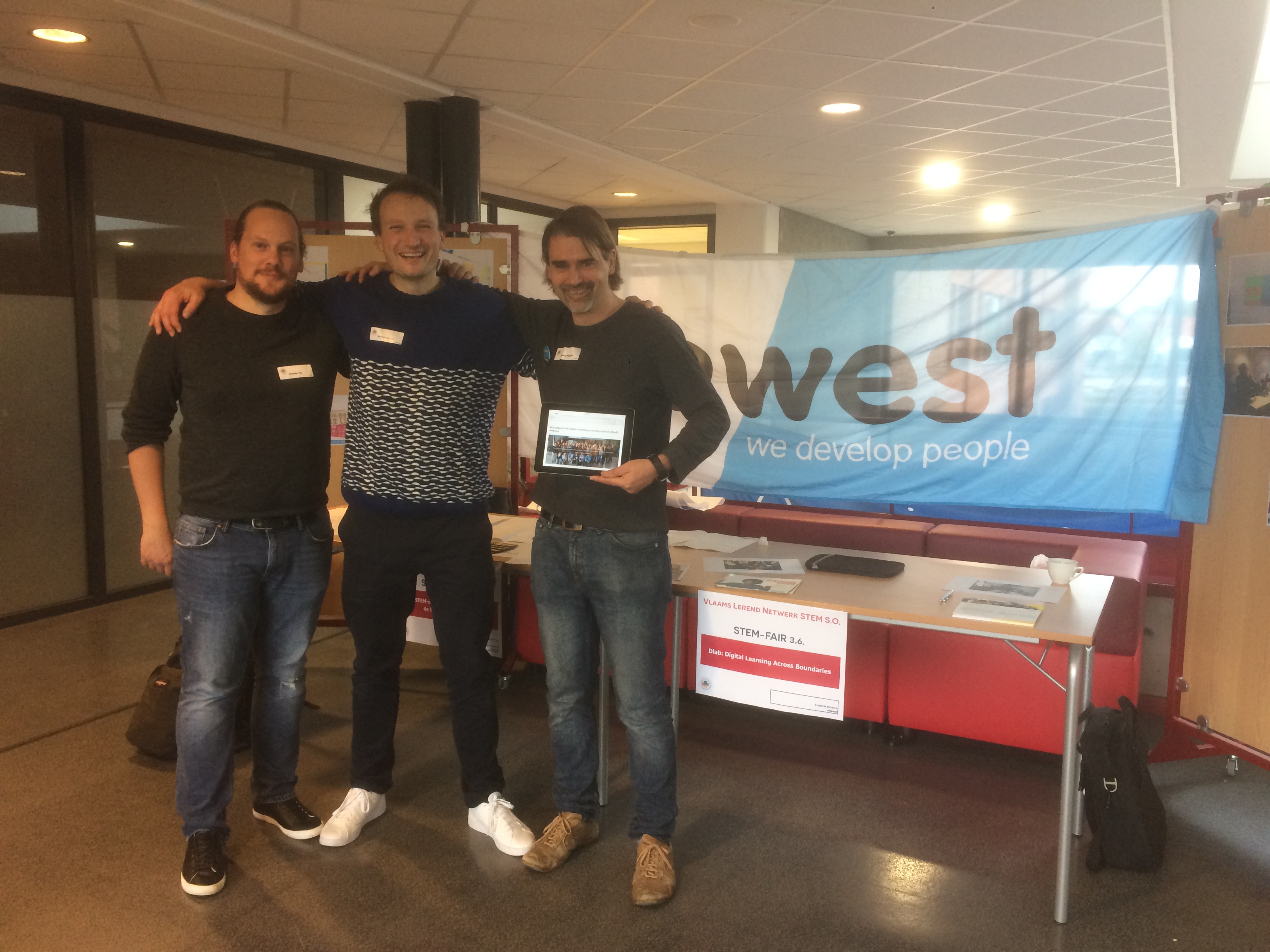 Howest lecturers presenting DLaB at the STEM-fair in Flanders